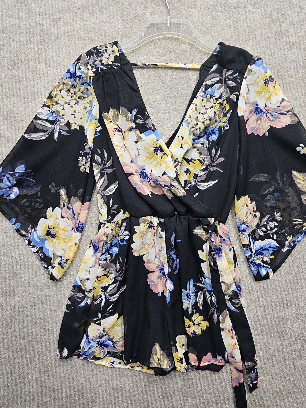 Bailey Blue Y2K Floral Romper Small Bell Sleeve Deep Plunge Boho - Picture 3 of 16